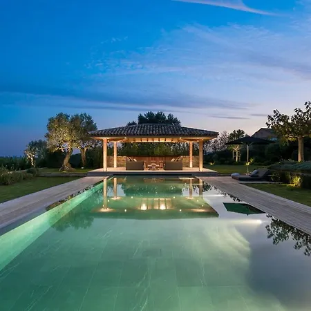 High Class With Massage And Infinity Pool 빌라 쎙뜨호뻬